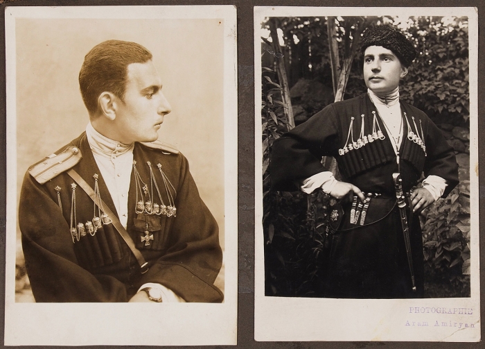 Два альбома фотографий и коллаж поручика 2-й Конной батареи при 2-м Конном Артиллерийском полку Кирилла Максимова. 1920-е гг.
