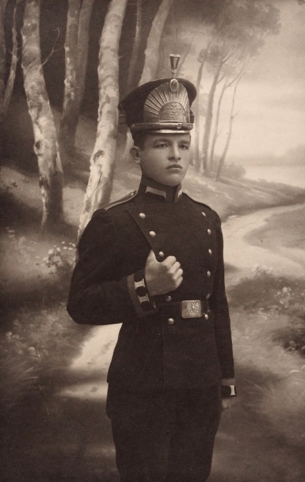 Лот из двух фотооткрыток с изображениями военнослужащих. [Б.м., 1900-е гг.].