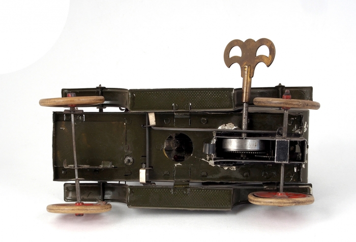 [Лучшие игрушки для детей] Механическая заводная игрушка: большой лимузин с часовым механизмом. Нюрнберг: Georges Carette & Co, [1900-е гг.].